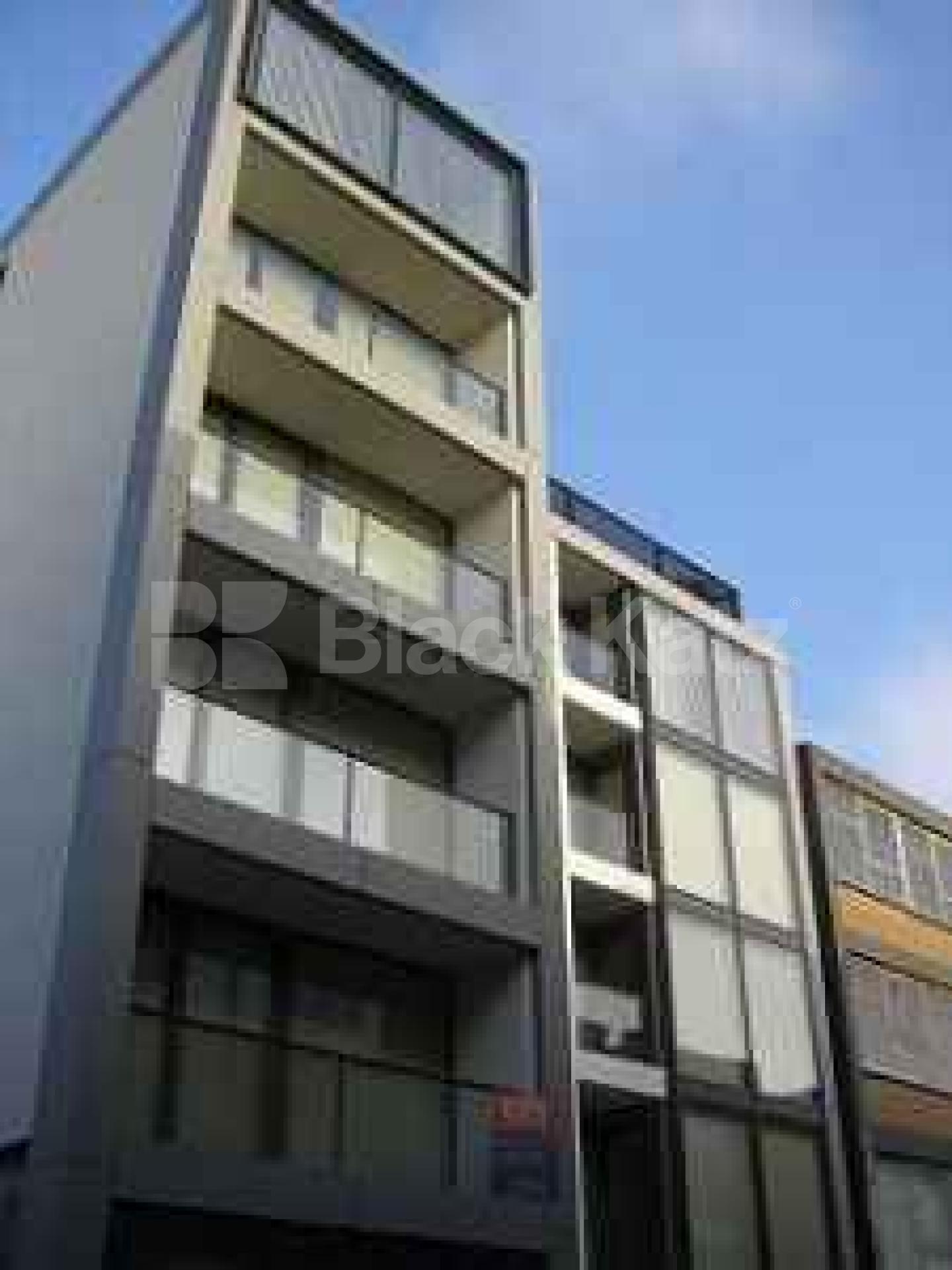 			UNDER OFFER, 2 Bedroom, 1 bath, 1 reception Apartment			 Waterson Street, SHOREDITCH e2